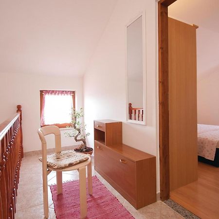 Lovely Apartment In Rovinj With Kitchen Eksteriør billede